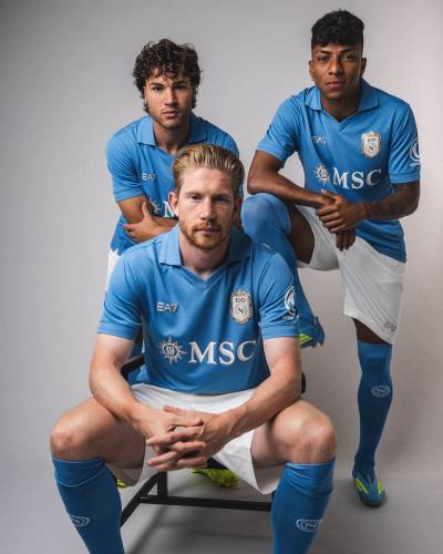 napoli_26_27_ea7_home_kit_c.jpeg