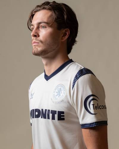 middlesbrough_26_27_castore_away_kit_4.jpeg
