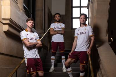 bradford_city_26_27_macron_away_kit_a03.jpg