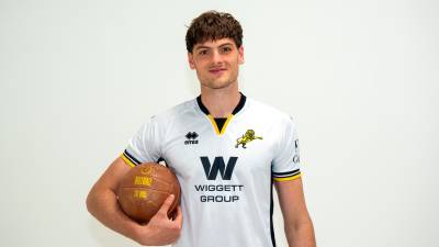 millwall_26_27_errea_away_kit_a6a.jpg