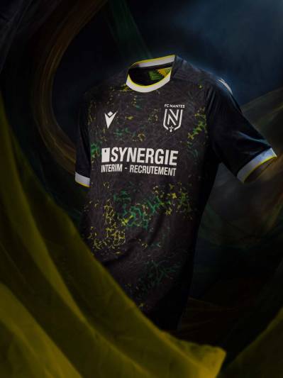 nantes_26_27_macron_away_kit_a1.jpg