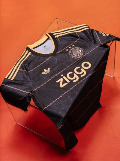 ajax_26_27_adidas_away_kit_4.jpeg