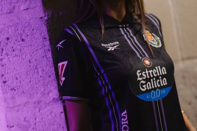 real_valladolid_26_27_reebok_away_kit_a02.jpg