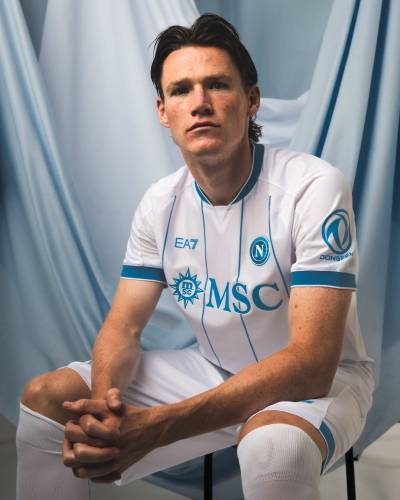 napoli_26_27_ea7_away_kit_f.jpeg
