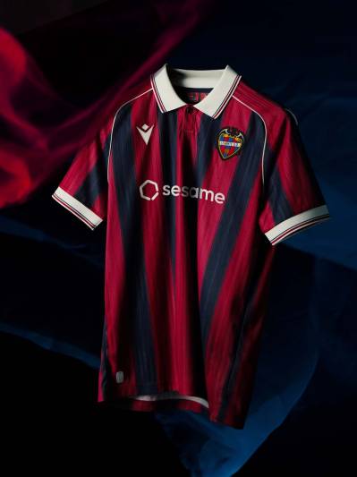 levante_ud_26_27_macron_home_kit_a.jpg