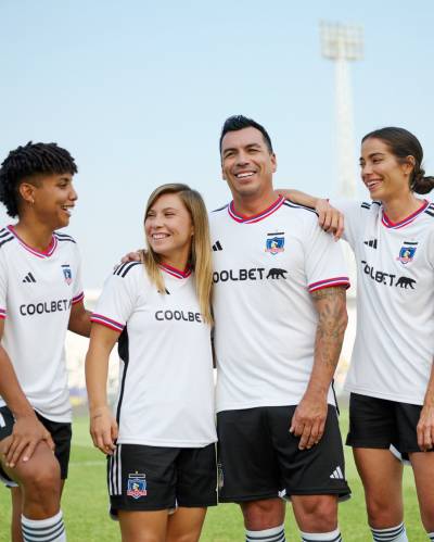 colo_colo_2023_home_kit_7.jpg
