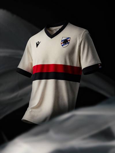sampdoria_26_27_macron_samp_kit_f.jpg