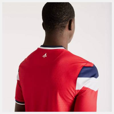 losc_lille_26_27_new_balance_home_kit_3.jpg