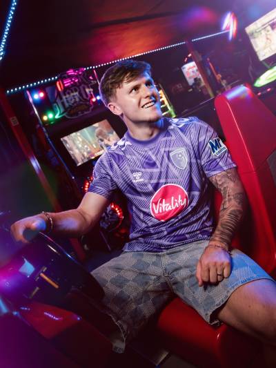 bournemouth_26_27_hummel_away_kit_f.jpg