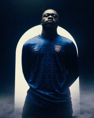 sunderland_26_27_hummel_third_kit_1.jpg