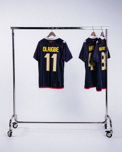 FC_Basel_26_27_macron_third_kit_a03.jpg