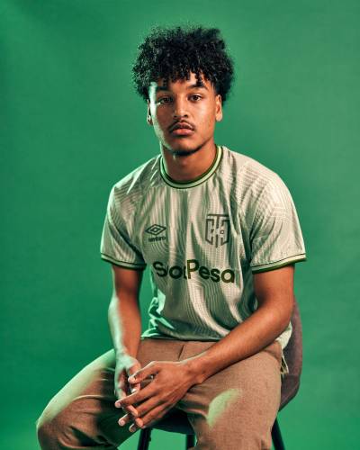 cape_town_city_26_27_umbro_away_kit_a1.jpg
