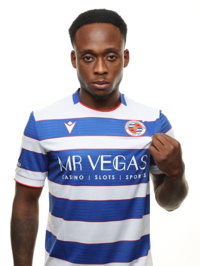 reading_26_27_macron_home_kit_a.jpeg