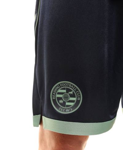 reading_26_27_macron_away_kit_g.jpg