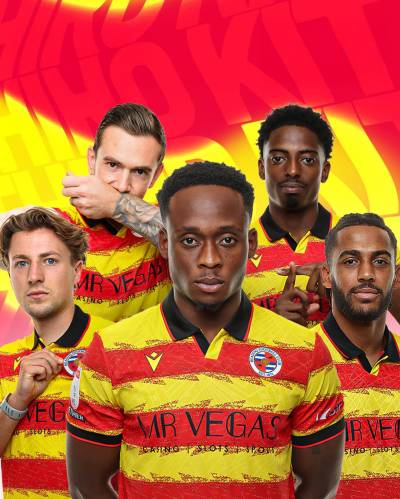reading_26_27_macron_third_kit_e.jpg