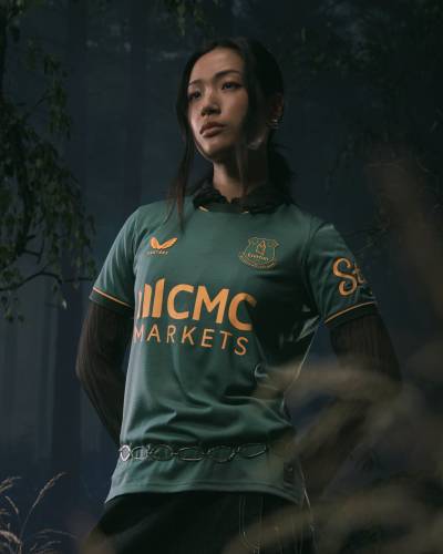 everton_26_27_castore_third_kit_c.jpeg