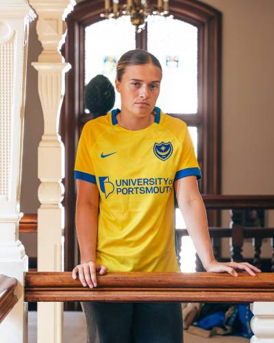 portsmouth_26_27_nike_away_kit_a.jpeg