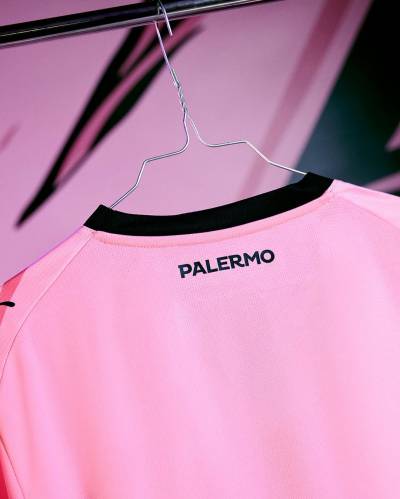 palermo_26_27_puma_home_kit_f.jpeg