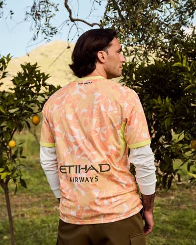 palermo_26_27_puma_away_kit_b.jpg