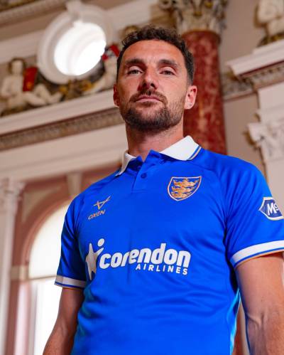 hull_city_26_27_oxen_third_kit_b.jpeg