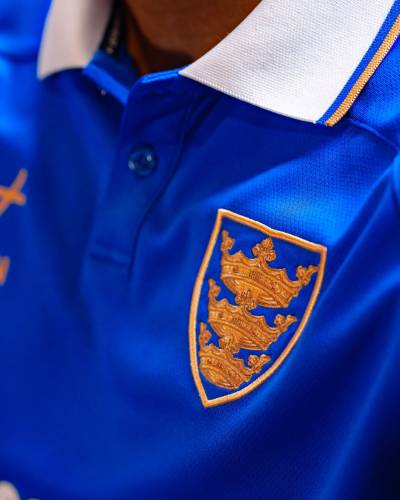 hull_city_26_27_oxen_third_kit_c.jpeg