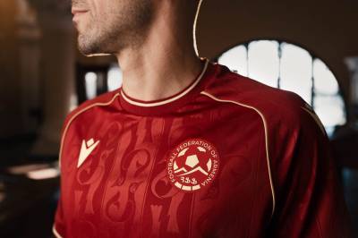 armenia_26_27_macron_home_kit_1.jpg