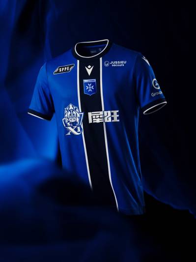 auxerre_26_27_macron_third_kit_a01.jpg