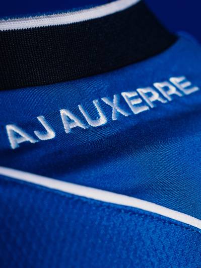 auxerre_26_27_macron_third_kit_a03.jpg