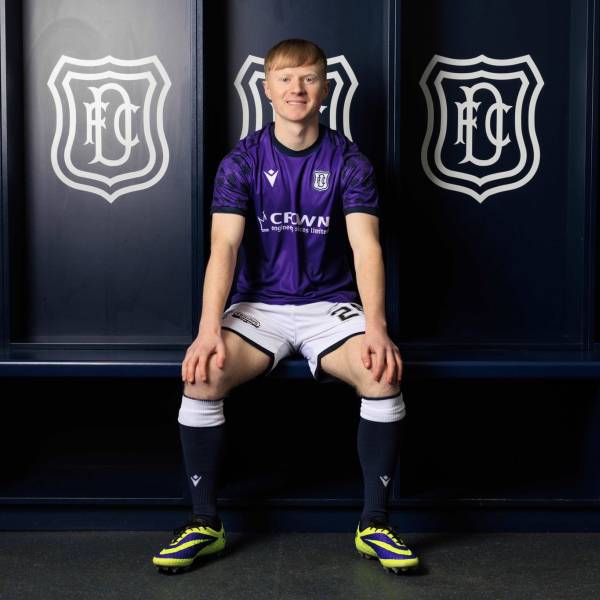 dundee_fc_2022_23_macron_third_kit_a.jpeg