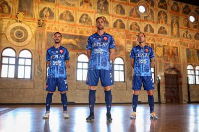 padova_2022_2023_third_kit_1.jpg