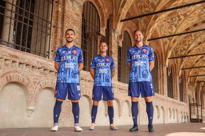 padova_2022_2023_third_kit_7.jpg
