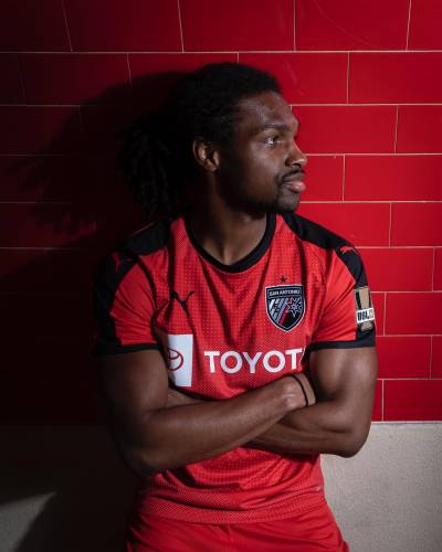 san_antonio_2023_puma_away_kit_d.jpeg