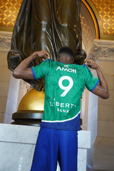 hartford_athletic_2023_hummel_home_kit_b.jpeg