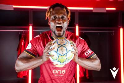 valour_fc_2023_macron_home_kit_b.jpeg
