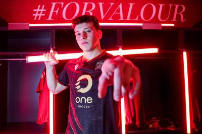 valour_fc_2023_macron_away_kit_e.jpeg
