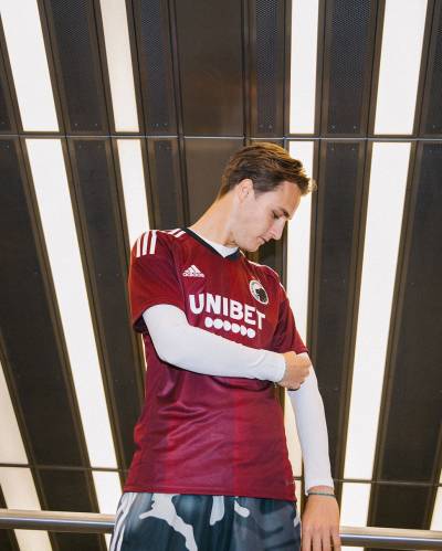fc_copenhagen_2023_adidas_third_kit_b.jpeg