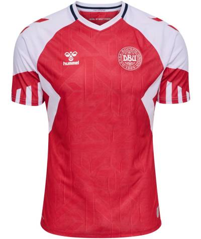 denmark_2023_hummel_home_shirt_3.jpg