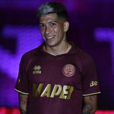 lanus_2023_errea_home_away_kits_b1.jpeg