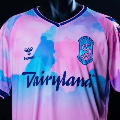 forward_madison_2023_hummel_away_kit_5.jpg