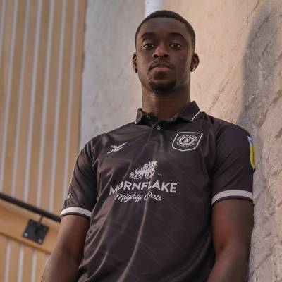 crewe_alexandra_2022_2023_kit_d.jpeg