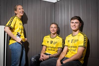 if_elfsborg_2023_umbro_home_kit_c.jpeg