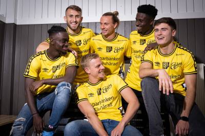 if_elfsborg_2023_umbro_home_kit_d.jpeg