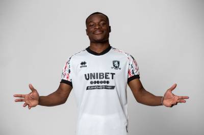 middlesbrough_2022_2023_errea_third_kit_c.jpeg