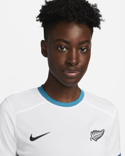 new_zealand_2023_nike_womens_away_shirt_3.jpeg