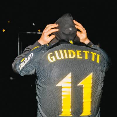 aik_fotboll_2023_nike_home_kit_d.jpeg