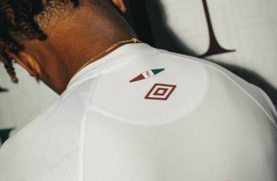 fluminense_2023_24_umbro_away_kit_f.jpeg
