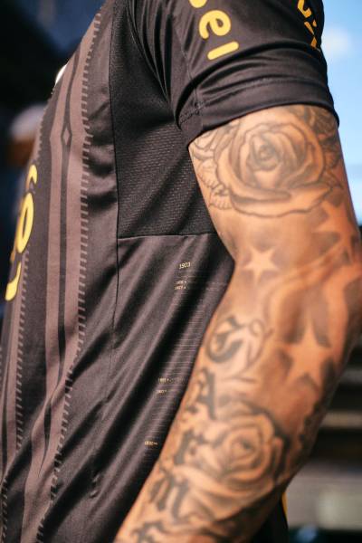 club_guarani_2023_kyrios_120th_anniversary_shirt_7.jpg