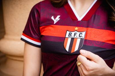 botafogo_2023_volt_home_kit_l.jpeg