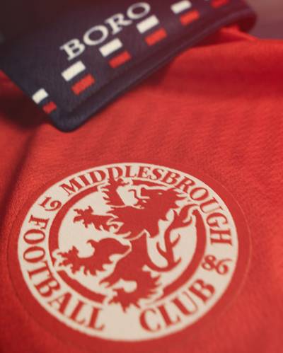 middlesbrough_94_95_errea_retro_home_shirt_c.jpeg