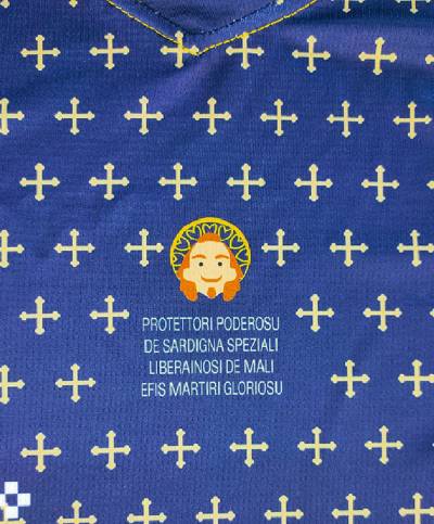 cagliari_2023_sant_efisio_shirt_3.jpg